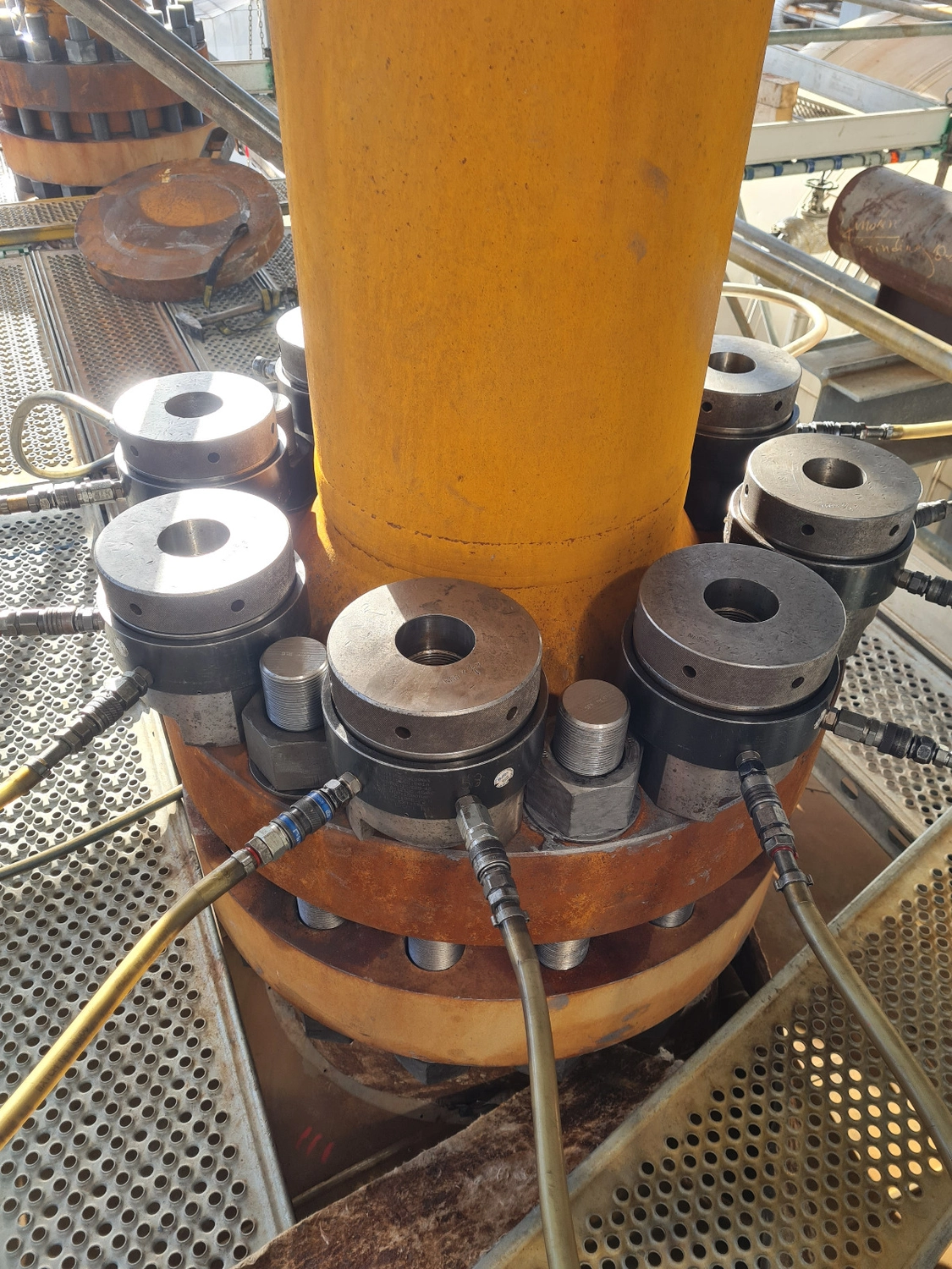 MOSTechServ -  Industrieller, Wartung & Instandhaltung Service -  Bolttensioning